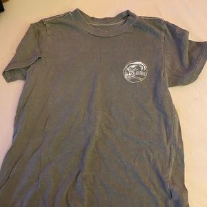 Gray O’Neill t-shirt